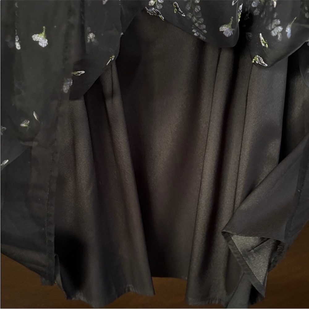 Like New White House Black Market Floral Embroidered Mesh Dress Black Size 14 - Picture 11 of 15